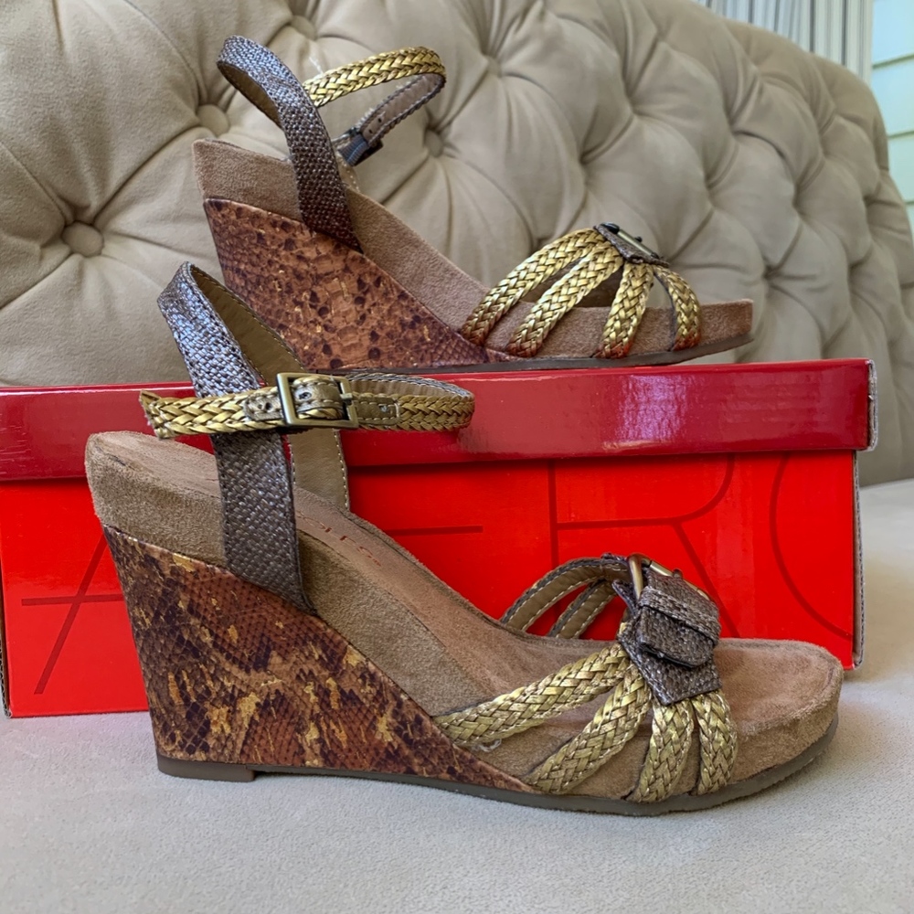Women's Aerosoles Bloom Plush Wedge Sandal